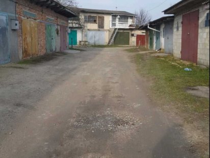 Продам Двоповерховий гараж на Цукровому Дубно