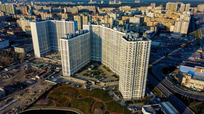 Продам паркомісце, місто Київ, ЖК Лебединий, вул. РЕВУЦЬКОГО,40 В - фото 1