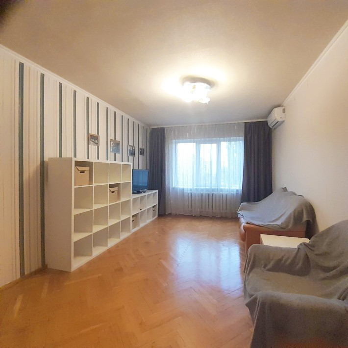 Продам 3к квартиру, з ремонтом, вул. Зої Гайдай 2, Оболонь, Мінська - фото 1