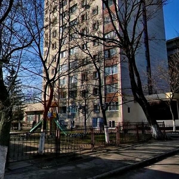 Продам 1к квартиру по вул. Сім'ї Хохлових 1, Шевченківський р-н. - фото 1