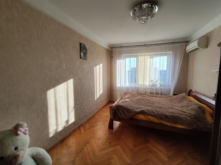 Продаж 3к квартири по пр. Леся Курбаса, 14а, Святошинський район - фото 1