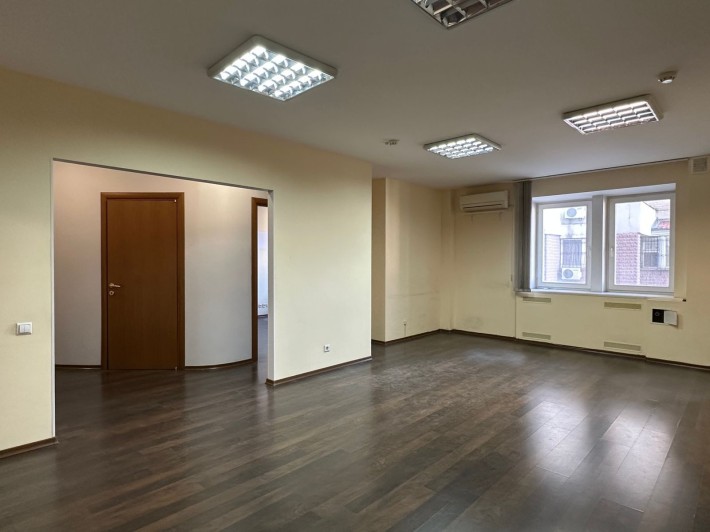 Продаж 5к квартири 230м2 на 2м поверх, м за адресою Тимошенко Маршала 29 - фото 1