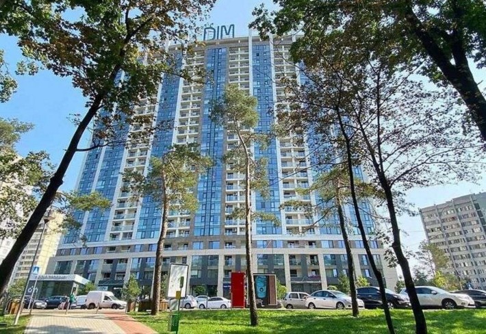 Продаж 2к квартири 61.7 кв. м на вул. Князя Романа Мстиславича 28 - фото 1