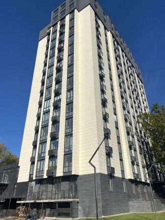 Продається 2к квартира в ЖК Park Plaza, смт. Чабани, вул. Юності, 4 - фото 1