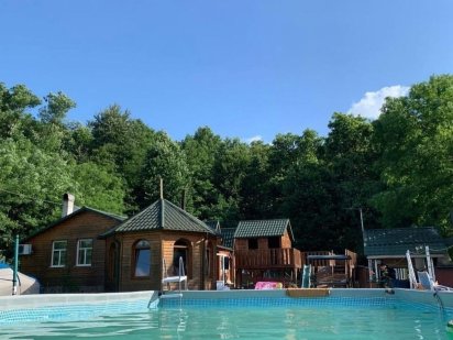 Оренда котеджу, до 12 чол. Сауна, чан Чернівці