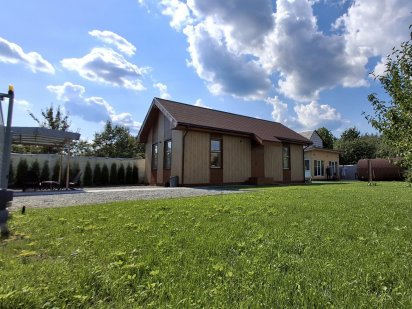 Будинок біля ТЦ Лавіна з банею на дровах Київ