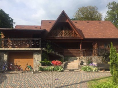 Шаян, вул. Центральна. Оренда дерев'яного котеджу Шаян