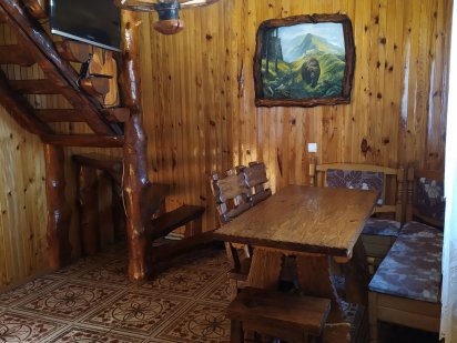 Відпочинок в Карпатах, недалеко від Буковелю, оренда котеджу Микуличин