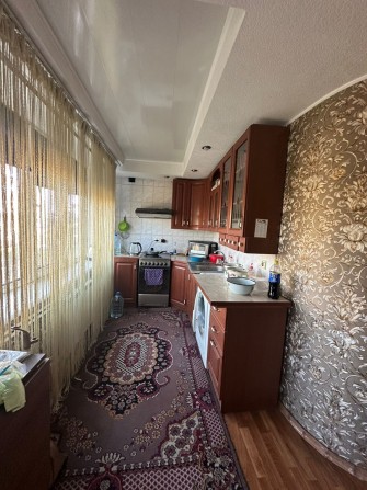 Продам 4х комнатную квартиру - фото 1