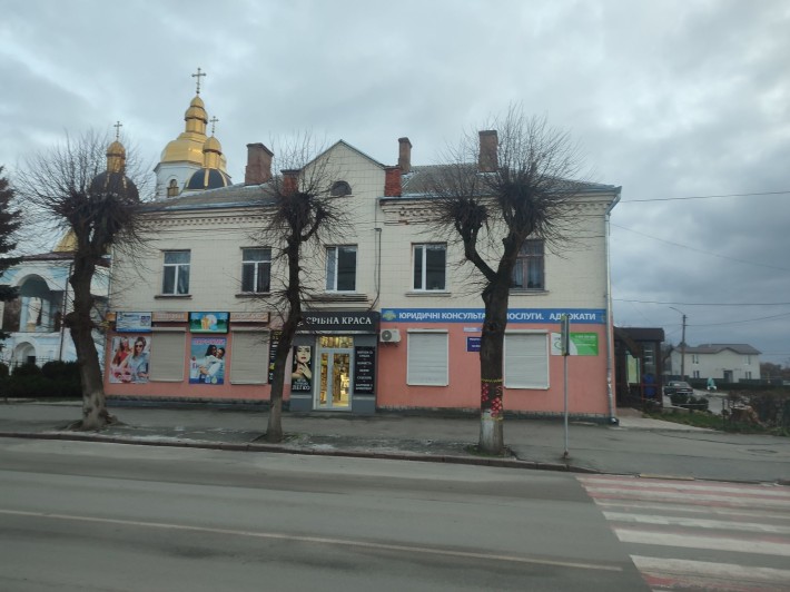 ЦЕНТР на впроти будинку рад . Квартира в  будинку генерала із укриттям - фото 1