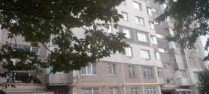 Продам 3 кімнатну квартиру - фото 1