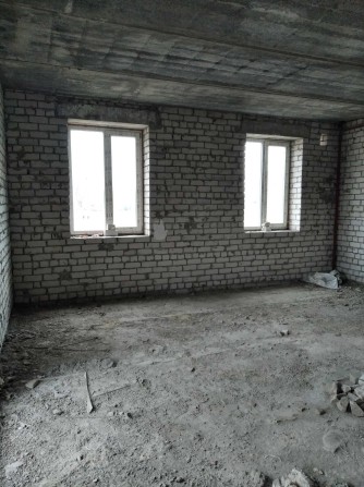 Продам  в Чугуеве 1 ком. кв. в новострое - фото 1