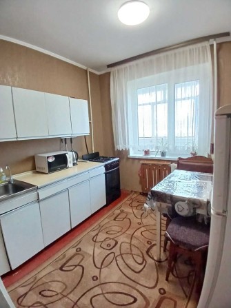 Продам 1-но кімн. квартиру 43м2, вул. Ч.Запорожців, 2 поверх - фото 1