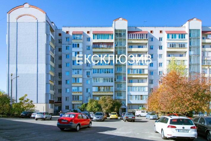 Без% Продам простору 3-к квартиру 72 м2, пр. Бабкіна 12,  м. Бориспіль - фото 1