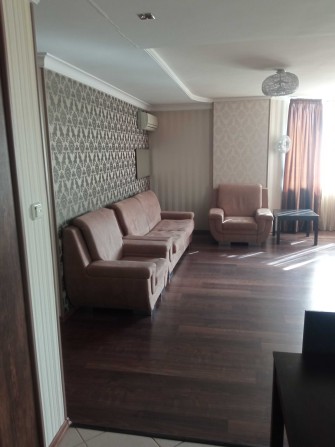 Продаж 2к квартири 74 кв. м - фото 1