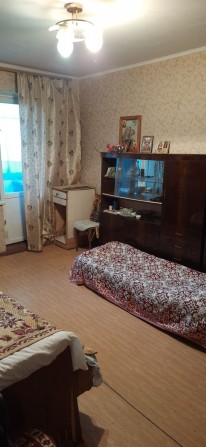 Продам 2х.кв, 10 мкр,3 поверх - фото 1