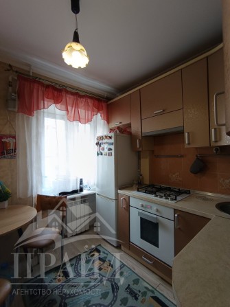 Продам 2кмн квартиру в центрі - фото 1