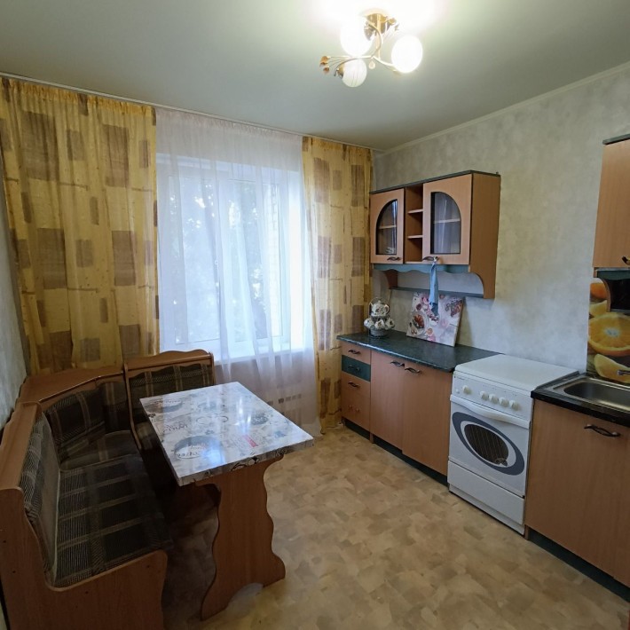 Продаж 1 к кв Харківська з ремонтом - фото 1