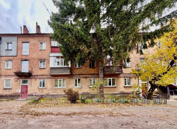 ПРОДАЖ 2-кімнатної квартири з косметичним ремонтом в Центрі міста - фото 1