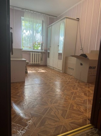 Продам 2 комн квартиру, Воскресенка, Кибальчича 3а, есть газ - фото 1