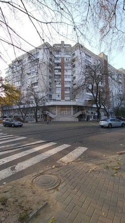 Продается 2к.квартира.55м.ЦЕНТР. Кухня 13.5м. - фото 1