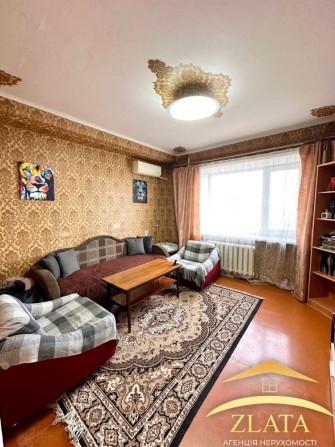 Продаж великої 4-к квартири в центрі міста - фото 1