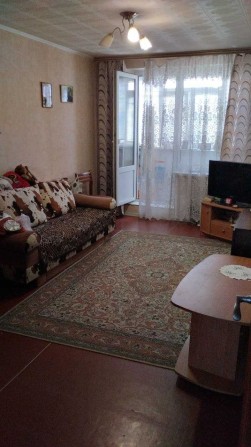 Продам 3 комнатную квартиру. Є-Відновлення. - фото 1