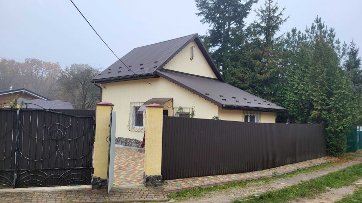 Продаж будинку біля Львова 85000$ - фото 1