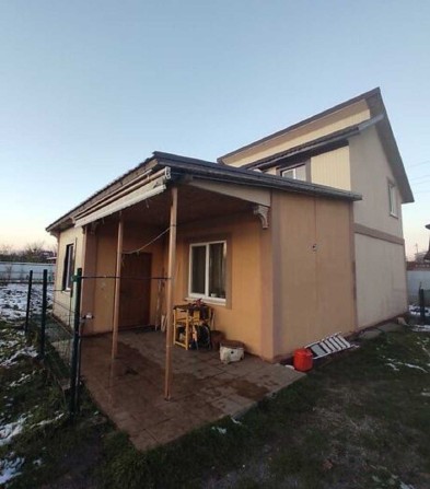 Продам 2х этажный дом в АНД районе СО Тополек - фото 1