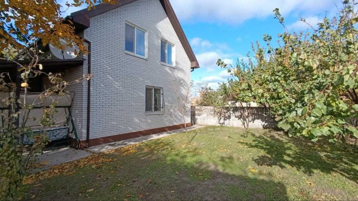 Продам капітальний 2-етажний  будинок, вул. Петрозаводська Лівий берег - фото 1