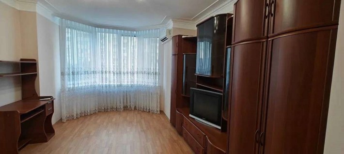 Продаж 1к. квартири Ахматової Анни вул.35 - фото 1