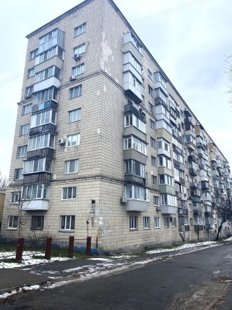 Продам без комісії 3-к.кв, Голосіївський,  вул. Заболотного, 138. метро Теремки-20хв. єВідновлення. - фото 1