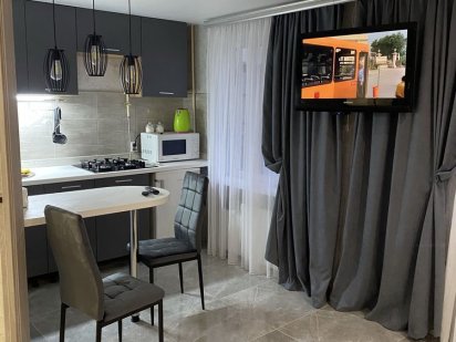 Здам 1 кімнатну квартиру подобово Каменское