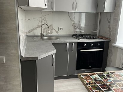 Квартира з євроремонтом в центрі міста Глухов