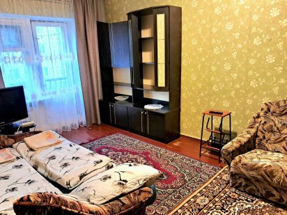 Центр ул.Соборная 1-квартира посуточно почасово Павлоград