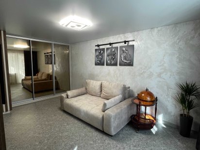 Подобово,почасово,довгостроково на площі Володимира Великого Кривий Ріг