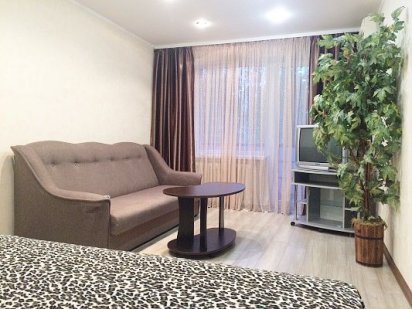 Квартира посуточно, почасово в центре. По просп. Металлургов Кривий Ріг