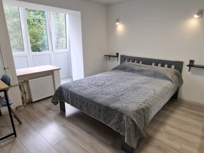 Подобово 1-кім. квартира з новим ремонтом (р-н Автовокзалу) Черновцы