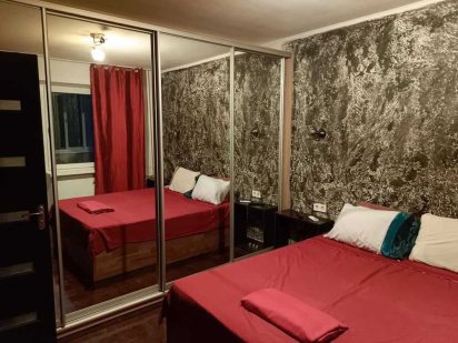 Подобово на Червоної калини 8, погодинно  4 поверх Киев