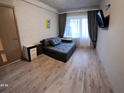 Сдам 1.о ком. квартиру по суточно 700гр.