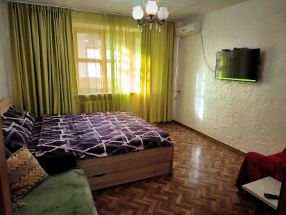 Своя 3-к квартира посуточно/Левый берег/8 мест/ Интерпайп/Слобожанский Днепр
