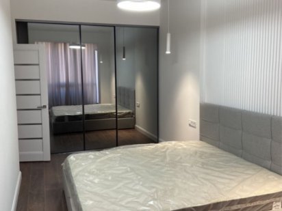 Сдам посуточно в самом центре 2-х комнатную квартиру Дніпро