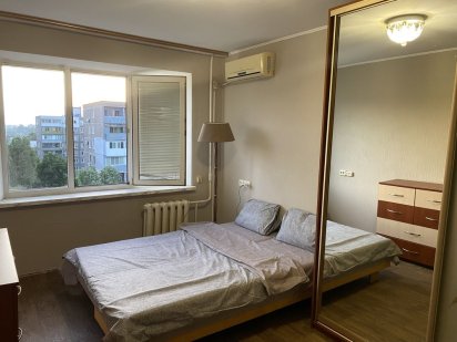 Квартира посуточно,  левый берег, Индустриальный р-н, Слобожанский Дніпро