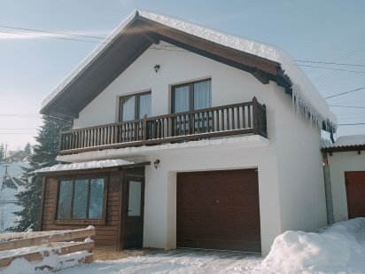 Котедж  Хатинка  Яблуниця Яблуница