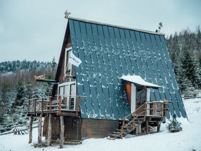 Відпочинок в Поляниці( Буковель) у окремому дерев'яному будинку Поляниця