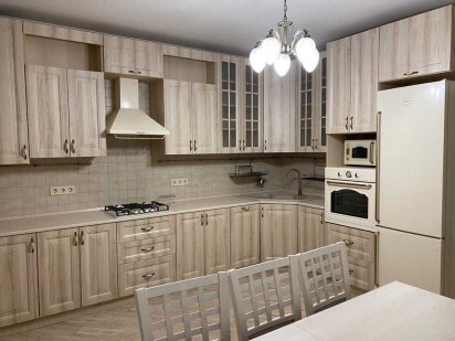 Продається трикімнатної квартири Мукачево