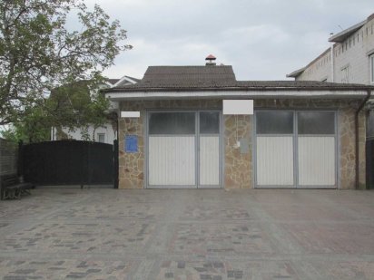 Продам  автомийку по вул. Святомиколаївській (р-н податкової ) Олександрія