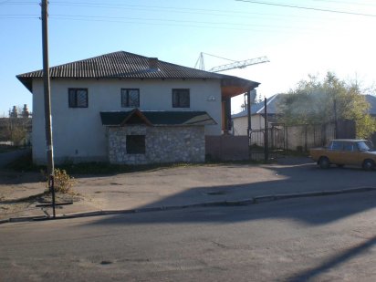 комерційно-господарські приміщення,   (внутрішній дворик). Борислав