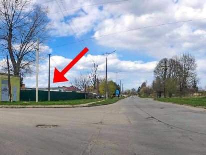 Продаж комерційного приміщення 477 м2. 25 соток Владимир