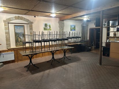 Помещение , кафе , магазин Змиев